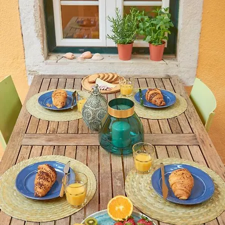 Styling Apartment In Historic Center Lisboa Exterior foto