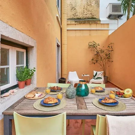 Styling Apartment In Historic Center Lisboa Exterior foto